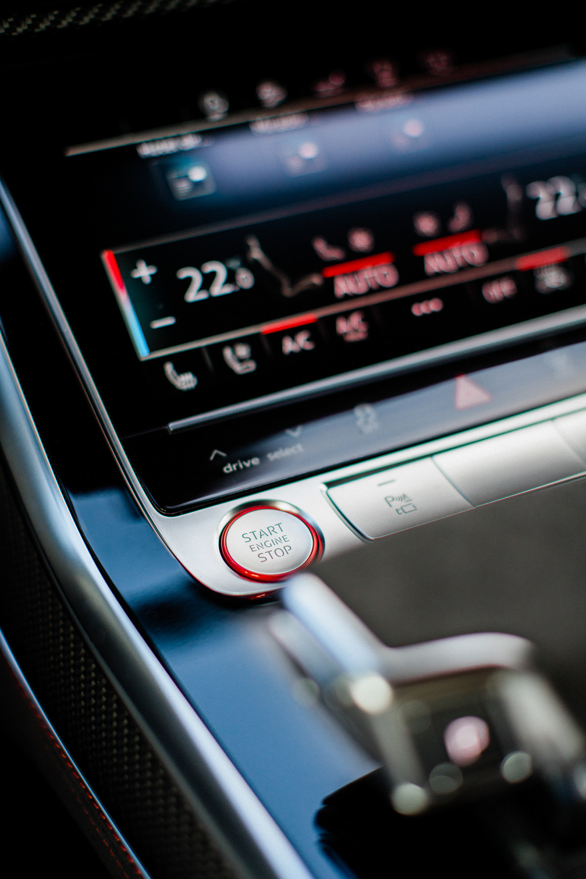 Audi-RSQ8-Start-Button