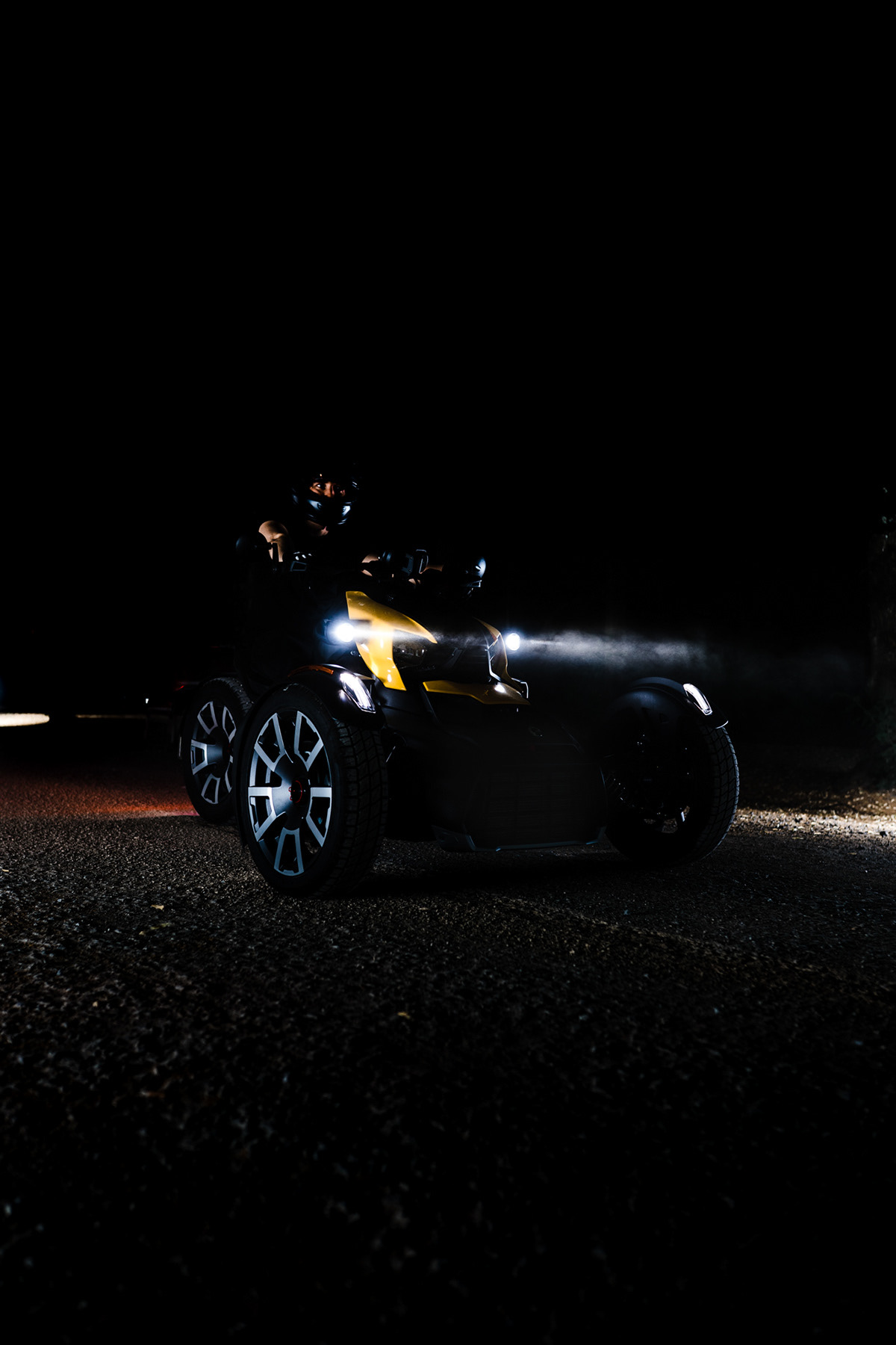 can-am-ryker-headlights-beam-mist